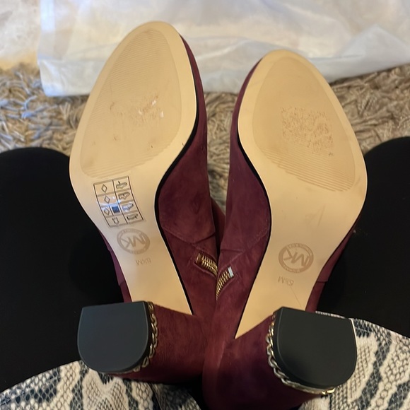 NWOT Michael Kors Suede Chain Booties/ wine color - Picture 6 of 8